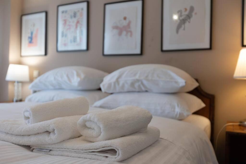 Ferienwohnung Λάρισα Διαμέρισμα Με Θέα Πλατεία Στο Κέντρο Της Πόλης Exterior foto