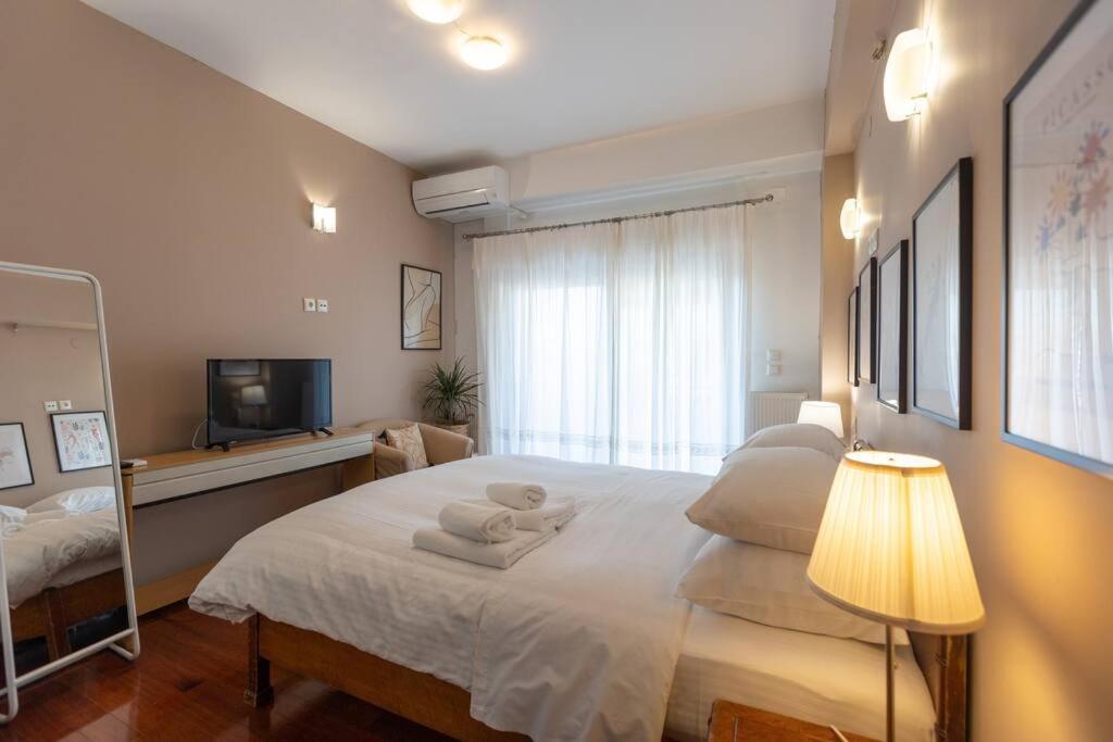 Ferienwohnung Λάρισα Διαμέρισμα Με Θέα Πλατεία Στο Κέντρο Της Πόλης Exterior foto