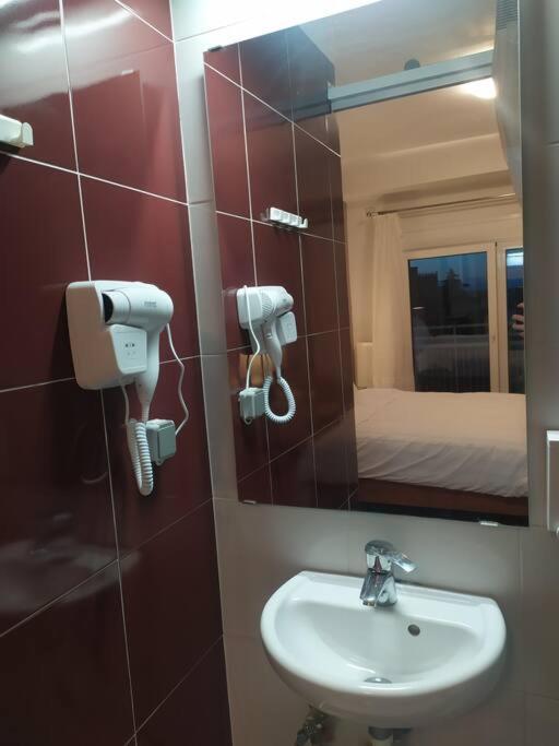 Ferienwohnung Λάρισα Διαμέρισμα Με Θέα Πλατεία Στο Κέντρο Της Πόλης Exterior foto
