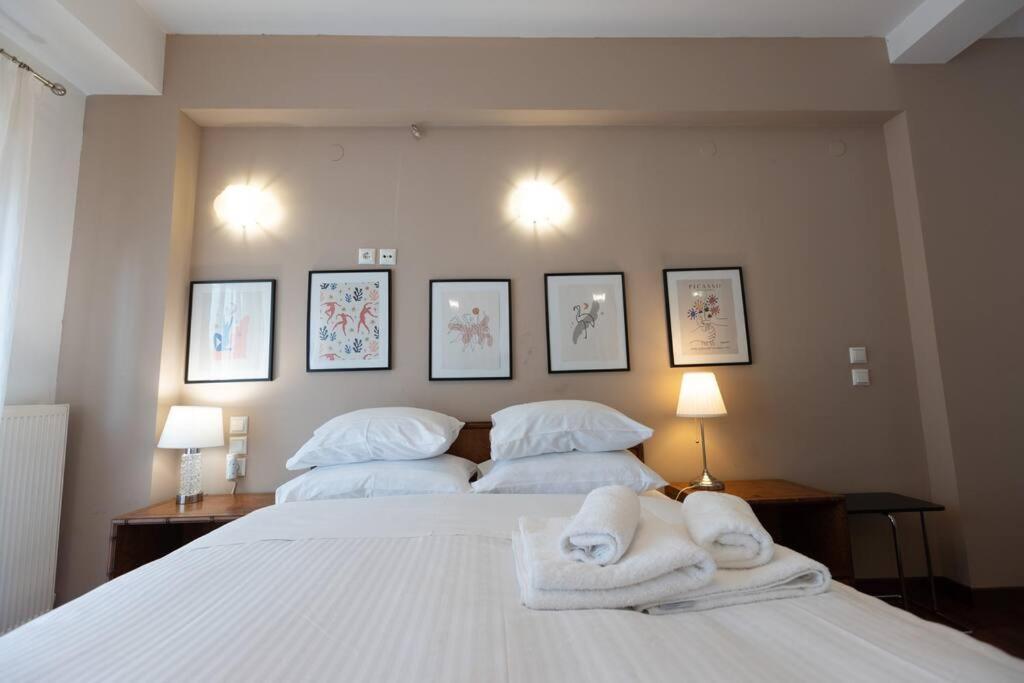 Ferienwohnung Λάρισα Διαμέρισμα Με Θέα Πλατεία Στο Κέντρο Της Πόλης Exterior foto