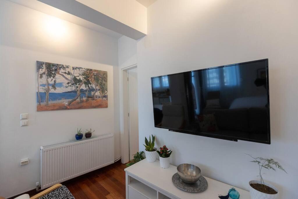Ferienwohnung Λάρισα Διαμέρισμα Με Θέα Πλατεία Στο Κέντρο Της Πόλης Exterior foto